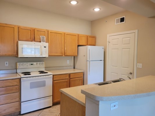 Deep Cleaning - Enjoy your new home with a refreshing deep cleaning! Deep Cleaning - Enjoy your new home with a refreshing deep cleaning!