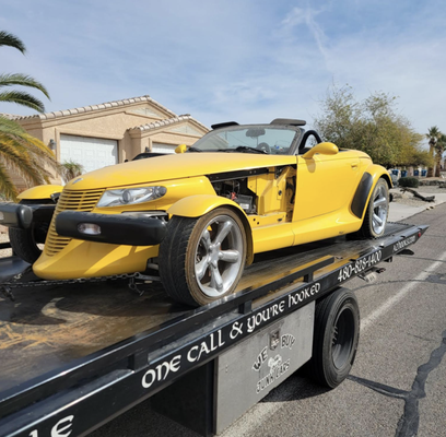 Light Duty Towing - At Hooks Towing and Recovery, we are a family-owned and operated local business that is fully licensed and insured. We offer fast response times and competitive rates to valley locals. We are available Monday through Friday from 7 a.m. to 6 p.m. to provide assistance with all your vehicle towing, recovery, and roadside assistance needs. Whether you need a tow, tire change, battery jump-start, or lockout services, we are here to help. Let us take the stress out of an unexpected breakdown and get you back on the road in no time. Don’t get stuck on the side of the road; call Hooks Towing and Recovery today! Light Duty Towing - At Hooks Towing and Recovery, we are a family-owned and operated local business that is fully licensed and insured. We offer fast response times and competitive rates to valley locals. We are available Monday through Friday from 7 a.m. to 6 p.m. to provide assistance with all your vehicle towing, recovery, and roadside assistance needs. Whether you need a tow, tire change, battery jump-start, or lockout services, we are here to help. Let us take the stress out of an unexpected breakdown and get you back on the road in no time. Don’t get stuck on the side of the road; call Hooks Towing and Recovery today!