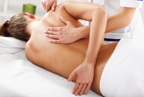 Sport Massage&Stretching - The overall goal of stretch therapy is to treat muscle tightness, joint imbalances, and tissue restrictions that cause movement distortions, aches and pains, and increased risk of injury.Over time, stretch therapy improves range of motion, leading to improved movement patterns and fewer injuries Sport Massage&Stretching - The overall goal of stretch therapy is to treat muscle tightness, joint imbalances, and tissue restrictions that cause movement distortions, aches and pains, and increased risk of injury.Over time, stretch therapy improves range of motion, leading to improved movement patterns and fewer injuries