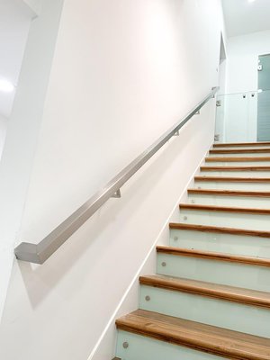 Stainless steel handrail for stairs - Our customer recently remodeled his home and saw our handrails online. He loved our design and saw that the stainless steel handrail would match his design and hardware. He was also in need of the handrail because it would provide safety for his elderly parents while they were walking up and down the stairs. Stainless steel handrail for stairs - Our customer recently remodeled his home and saw our handrails online. He loved our design and saw that the stainless steel handrail would match his design and hardware. He was also in need of the handrail because it would provide safety for his elderly parents while they were walking up and down the stairs.