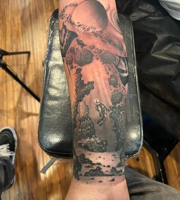 Jake Campbell
 @thats_the_rumor - Jake has been a tattooer for 16 years. Hailing from Iowa now rooted in Southern California. When you get a piece like he produces the smooth black and grey is something to be proud of and one you’ll brag about for years to come. Give us a call at (949)503-2076 or DM us @rombarotattoolounge for a consultation or appointment today!