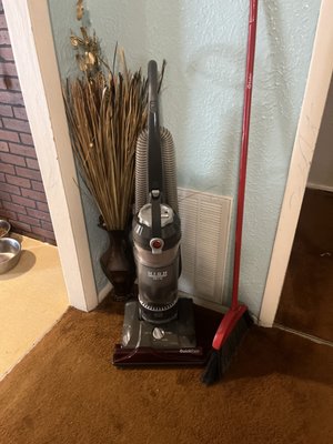 Home Cleaning Services - At J&Y Cleaning Pro we specialize in creating spotless, inviting spaces tailored to your needs. Our experienced team uses top notch products to ensure a safe and healthy environment for you and your family. Whether you need a one-time deep clean or regular maintenance, we’ve got you covered. Enjoy more free time and a sparkling home—contact us today for a fresh start! Home Cleaning Services - At J&Y Cleaning Pro we specialize in creating spotless, inviting spaces tailored to your needs. Our experienced team uses top notch products to ensure a safe and healthy environment for you and your family. Whether you need a one-time deep clean or regular maintenance, we’ve got you covered. Enjoy more free time and a sparkling home—contact us today for a fresh start!