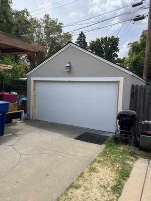 West Sac One Piece Conversion - On this project we had an odd sized door at 13'10"x6'9" and it needed low headroom track. This is why it is important to have an inspection done so you get accurate measurements and pricing without the hassle of the back and forth over the phone. We provide free inspections with ALL of our new door consultations for this reason. This project turned out great and was a lot of fun! West Sac One Piece Conversion - On this project we had an odd sized door at 13'10"x6'9" and it needed low headroom track. This is why it is important to have an inspection done so you get accurate measurements and pricing without the hassle of the back and forth over the phone. We provide free inspections with ALL of our new door consultations for this reason. This project turned out great and was a lot of fun!