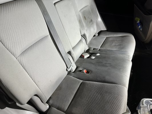 Upholstery extraction cleaning - $50 per seat