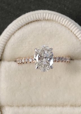 Custom Oval Diamond Engagement Ring - Stunning Oval Diamond Ring. Custom made engagement ring Custom Oval Diamond Engagement Ring - Stunning Oval Diamond Ring. Custom made engagement ring