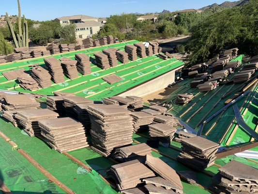 Komodo Underlayment on this Mesa Roof - This customer opted to go with FT Synthetics Komodo underlayment for his project. Komodo is a full synthetic peel-and-stick underlayment that is high temp and carries a Lifetime Manufacture Warranty. We also backed this roof with a 25-year workmanship warranty. Komodo Underlayment on this Mesa Roof - This customer opted to go with FT Synthetics Komodo underlayment for his project. Komodo is a full synthetic peel-and-stick underlayment that is high temp and carries a Lifetime Manufacture Warranty. We also backed this roof with a 25-year workmanship warranty.