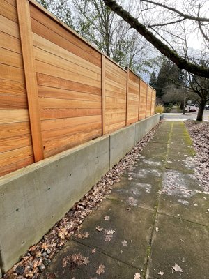 Retaining Wall Construction - Retaining walls are a fantastic addition to your property, providing support to your soil and preventing runoff while doing wonders for curb appeal.  When it comes to your retaining wall, proper building techniques, including installation of sufficient drainage, are imperative.  At D & D Concrete Inc. we have garnered a strong reputation for our quality workmanship, including assessment of geotechnical considerations and our design process. 
When it comes to a new retaining wall, there are many choices for colors, materials, patterns, and styles. In the case of a repair where a new wall is not required, we will reassess the area to ensure structural integrity and make the necessary repairs.
With our keen attention to detail and emphasis on customer satisfaction, D & D Concrete Inc. is a reliable choice for retaining wall construction and repair in Portland, Oregon.  Contact us today for a consultation!