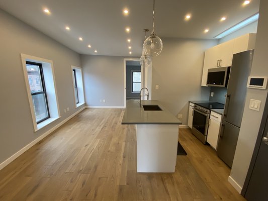 Gowanas, Brooklyn Full Gut Renovation of a 2BR Apt. - Full Gut Renovation of a Gowanas, Brooklyn 2 Bedroom Apartment on Carroll Street.  All phases of interior construction were performed here including demolition, carpentry, flooring, Kitchen, Bathroom, all new electrical, Cat6e wiring throughout, painting and HVAC.