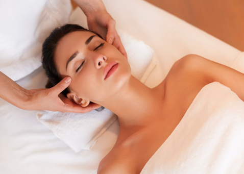 Express Massage - We have focus for scalp and reflexology massage for quick sessions or for add ons
Scalp massage (includes neck focus)
for $40 / 30 Min or $20 / 15Min
Foot and Leg massage
for $40 / 30 Min or $20 / 15 Min for quick relieve!