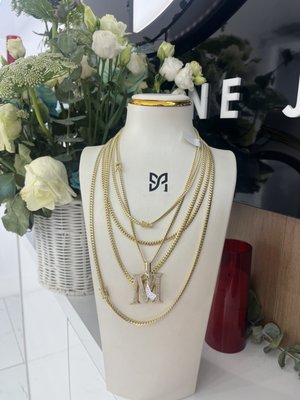 Elayne Jewelry - Dejanos saber como te podemos ayudar Elayne Jewelry - Dejanos saber como te podemos ayudar