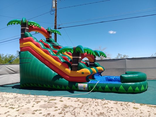 15ft Green Breeze waterslide - Our green waterslide is one of the most popular! Kids and adults love it!