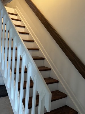 Staircase Remodel - Transforming your home into a modern, refreshed space is totally possible without breaking the bank! This charming staircase has served us well for 15 years, and we’re excited to design an inviting area for a coffee bar, bar, or a cozy desk!.