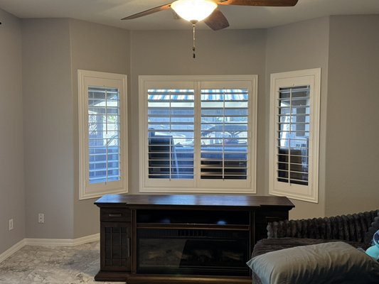 Window covering upgrade - This customer contacted us to upgrade their window covers with some beautiful plantation shutters