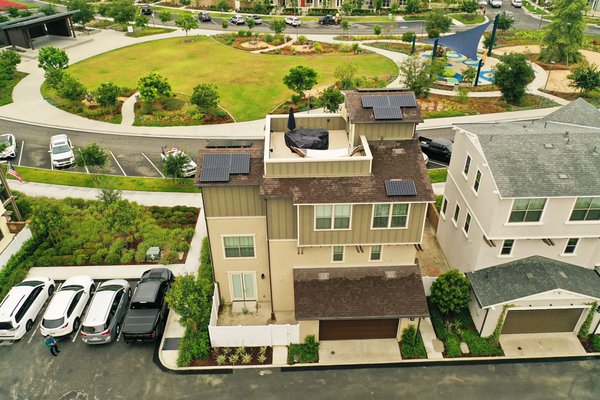 21 Panel Composite Shingle Installation in Ladera Ranch - 7.46kW composite shingle installation made up of 21 SunPower 360 White Solar Panels. Home had 8 small roof surfaces making for a tough installation. Homeowner had other companies come out who said they could not do the installation due to the multiple roof surfaces. We were able to pull it off, and were able to conceal the conduit which was important for the homeowner as the home is on a main street. 21 Panel Composite Shingle Installation in Ladera Ranch - 7.46kW composite shingle installation made up of 21 SunPower 360 White Solar Panels. Home had 8 small roof surfaces making for a tough installation. Homeowner had other companies come out who said they could not do the installation due to the multiple roof surfaces. We were able to pull it off, and were able to conceal the conduit which was important for the homeowner as the home is on a main street.