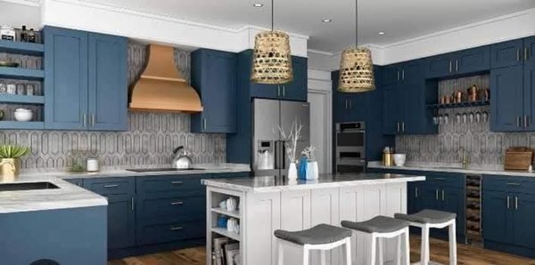 Kitchen Cabinet Refacing Service - Upgrade your kitchen with cabinet refacing. It's 1/3 the cost of replacing old cabinetry.