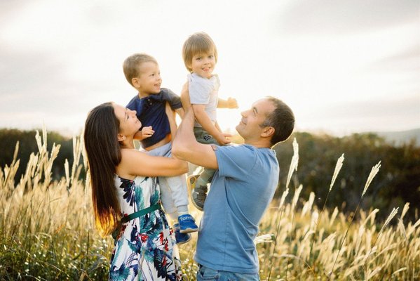 Family photography - I capture Family photos outdoors and at home. It usually takes 1-2 hours. You`ll get 50-60 edited photos through private online gallery in 7-14 days. Family photography - I capture Family photos outdoors and at home. It usually takes 1-2 hours. You`ll get 50-60 edited photos through private online gallery in 7-14 days.