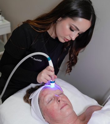Hydro Facial - The Hydro Facial system incorporates patented Vortex-Fusion technology to gently dissolve excess oils and lift out deeply embedded grime and impurities, along with dead skin cells, providing a deep clean that rids pores of dirt while stimulating healthy circulation. At the same time, the combination of the vortex action and gentle fusion delivers hydrating nutrients and moisture at the skin’s surface and at deeper layers to provide skin with maximum health benefits.

Helps deal with:
* Clogged pores and breakout-prone skin
* Sun damage
* Lines and wrinkles
* Age-related damage
* Uneven skin texture, including rough brittle skin
* Dull or tired-looking skin
* Enlarged pores
* Very dry skin or combination skin