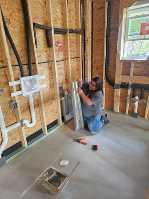 HVAC into new build Casita - This install was done on a newly build Casita done by 4 Rivers Contracting. We went in and installed a new 2 Ton high efficiency split unit. This system uses the same technology as a mini split to help use less power without sacrificing comfort.
We ran all new duct work properly designed to balance air flow throughout the small home. HVAC into new build Casita - This install was done on a newly build Casita done by 4 Rivers Contracting. We went in and installed a new 2 Ton high efficiency split unit. This system uses the same technology as a mini split to help use less power without sacrificing comfort.
We ran all new duct work properly designed to balance air flow throughout the small home.
