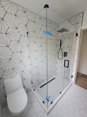 Frameless shower doors - project done and costumer love the job Frameless shower doors - project done and costumer love the job