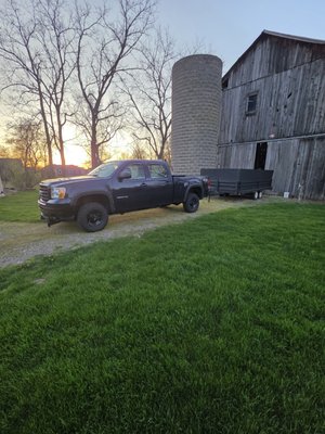 Barn clean out - This was a full trailer barn clean out Barn clean out - This was a full trailer barn clean out