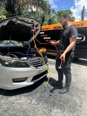 A/C repair - We recently had the pleasure of fixing the A/C in a 2013 Honda Civic. Our mobile service team visited the client's home and repaired the A/C in less than 30 minutes, providing a hassle-free experience. The client was thrilled with the quick, convenient service and the affordable price, which was cheaper than any other place. A/C repair - We recently had the pleasure of fixing the A/C in a 2013 Honda Civic. Our mobile service team visited the client's home and repaired the A/C in less than 30 minutes, providing a hassle-free experience. The client was thrilled with the quick, convenient service and the affordable price, which was cheaper than any other place.