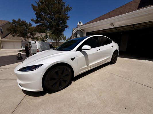 TESLA MODEL 3 - FULL CERAMIC TINT - 2026 TESLA MODEL 3- 
15% ALL AROUND + 35% SUNROOF & 70% FRONT WINDSHIELD