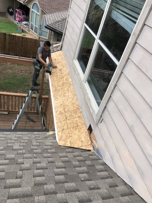 Mini Window Hangover - This Remodel was done from a new window that was going to be installed were the owner wanted a hangover for the window. This project was done in one day and we put new fascia new plywood and new drip edge & synthetic felt & shingles.