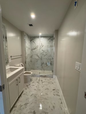 Residential and Commercial Painting - new bathroom with new sleeping room