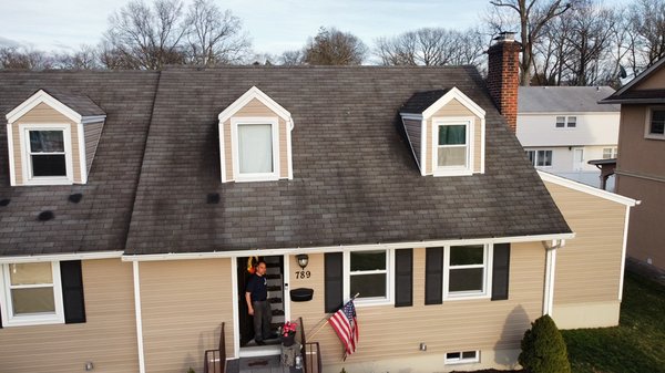 New Shingle GAF Charcoal - These 30 square new roof installation was done in the town of new Milford New Jersey
Customer chose a beautiful architectural shingle from GAF charcoal. New Shingle GAF Charcoal - These 30 square new roof installation was done in the town of new Milford New Jersey
Customer chose a beautiful architectural shingle from GAF charcoal.