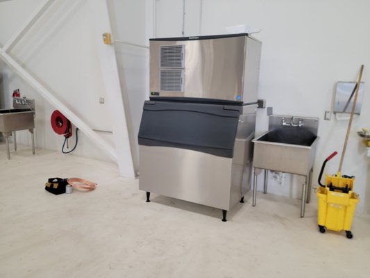 Ice Machines Installs and Repairs - this is a before and after preventive maintenance Ice Machines Installs and Repairs - this is a before and after preventive maintenance