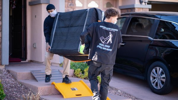 Protection your property is our main concern!. Stress-free move  - Full Service- packing, loading & transporting
We are licensed, bonded & insured Protection your property is our main concern!. Stress-free move  - Full Service- packing, loading & transporting
We are licensed, bonded & insured