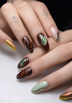 Nail Art - 📍Miami, Florida
Hard gel | Polygel | Acrylic | Aprés Gel-X | Builder gel ✨
💌Book Here! ⬇️
blanstyles.square.site