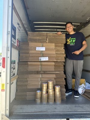 No Damage, Full Service (Pack, Load, Unload) Job! - This job took 3 days, 4-6 movers, two 10’ x 20’ storage units, and two 26’ box trucks!
Nothing was broken, scratched, or damaged! Everything went well. What a workout! No Damage, Full Service (Pack, Load, Unload) Job! - This job took 3 days, 4-6 movers, two 10’ x 20’ storage units, and two 26’ box trucks!
Nothing was broken, scratched, or damaged! Everything went well. What a workout!