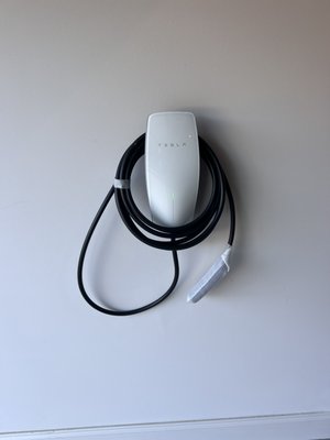 EV Chargers - Tesla 48A/240V Residential Charger installed quickly and successfully.