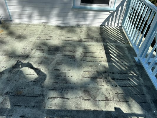 2nd story Upper deck painting - This client had long since neglected this area but now there will be some relaxing evenings spent hanging out here!