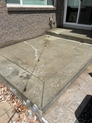 Back Patio for homeowner - This is a before and after of a smaller concrete patio pad, with a diluted chemical mix including degreaser used for pre treatment. Back Patio for homeowner - This is a before and after of a smaller concrete patio pad, with a diluted chemical mix including degreaser used for pre treatment.