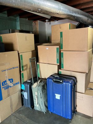 Moving Packing & Unpacking Services - How We Can Help:
• Telephone and on-site consultations
• Downsizing and consolidating homes, garages, and storage units
• Packing and unpacking for moves
• Re-organizing offices and shops
• Recycling and making donations
• Garage and home sales
• Finding large stashes of cash
• Salvaging valuables including jewelry & weapons
• Monthly maintenance visits Moving Packing & Unpacking Services - How We Can Help:
• Telephone and on-site consultations
• Downsizing and consolidating homes, garages, and storage units
• Packing and unpacking for moves
• Re-organizing offices and shops
• Recycling and making donations
• Garage and home sales
• Finding large stashes of cash
• Salvaging valuables including jewelry & weapons
• Monthly maintenance visits