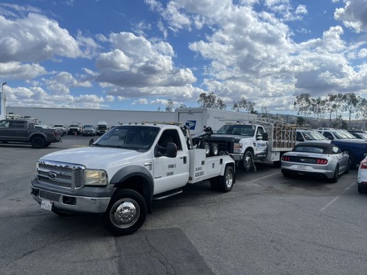 Rumbas towing ready to serve inland empire and Los Angeles areas car lockout trailer jumpstart towing winchouts - We are family owned business since 1999 trying to keep people in California streets safe we offer car removal services as well Rumbas towing ready to serve inland empire and Los Angeles areas car lockout trailer jumpstart towing winchouts - We are family owned business since 1999 trying to keep people in California streets safe we offer car removal services as well