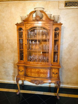 Antiques and Collectibles - After more than 30 years in the auction industry there are not too many items we haven’t sold. Everything from antiques, fine jewelry, beautiful clocks, cars, trucks, trailers, motorcycles, boats, collectibles of all sorts, art from an eclectic amount of medias, electronics, power tools, and a prodigious amount of other highly desirable items have been thrown onto the auction block. We are leading the way and have made the transition to online auctions. Utilization of internet sales and marketing has launched us into the future of the auction world. Our audience is now nation-wide and stretching across the globe. We’re optimizing all the technology available to maximize the conversion of your assets to cash. Antiques and Collectibles - After more than 30 years in the auction industry there are not too many items we haven’t sold. Everything from antiques, fine jewelry, beautiful clocks, cars, trucks, trailers, motorcycles, boats, collectibles of all sorts, art from an eclectic amount of medias, electronics, power tools, and a prodigious amount of other highly desirable items have been thrown onto the auction block. We are leading the way and have made the transition to online auctions. Utilization of internet sales and marketing has launched us into the future of the auction world. Our audience is now nation-wide and stretching across the globe. We’re optimizing all the technology available to maximize the conversion of your assets to cash.