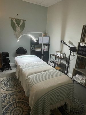 Sneak peek of Naomi’s treatment room! - I’m so excited to show you all how things are coming along with the set up at Naomi’s! Sneak peek of Naomi’s treatment room! - I’m so excited to show you all how things are coming along with the set up at Naomi’s!