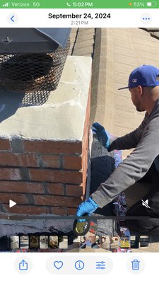 Xmas time chimney cleaning and water proof treatment. - Customer wanted Chimney cleaned for the clog weather approaching. Xmas time chimney cleaning and water proof treatment. - Customer wanted Chimney cleaned for the clog weather approaching.