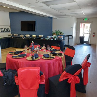 Dinner Parties - Use of both rooms is perfect for larger catered dinners, parties, and receptions. Dinner Parties - Use of both rooms is perfect for larger catered dinners, parties, and receptions.