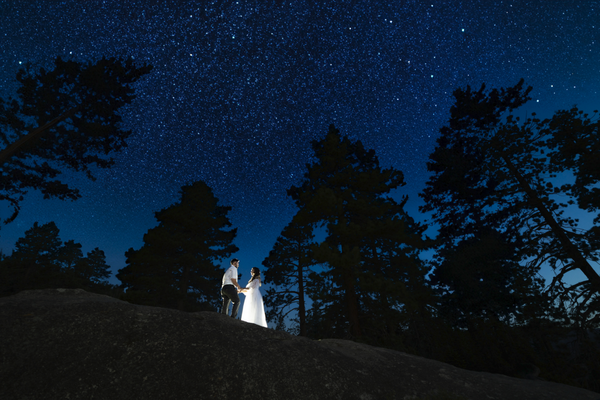 Yosemite Elopement Wedding - Emma and I spent the entire day in Yosemite National Park. We started at 4 am at Glacier Point to get star pictures and the sunrise. Then we hiked Taft Point. After that, we grabbed lunch and took some photos in Yosemite Valley in the fields. It was a blast! Yosemite Elopement Wedding - Emma and I spent the entire day in Yosemite National Park. We started at 4 am at Glacier Point to get star pictures and the sunrise. Then we hiked Taft Point. After that, we grabbed lunch and took some photos in Yosemite Valley in the fields. It was a blast!