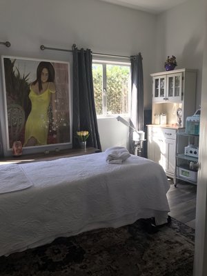 Anti-aging Facials - Enjoy a relaxing facial or a more targeted service for your personal concerns. We offer a wide variety of treatments to give you the best results for your own skin type. Anti-aging Facials - Enjoy a relaxing facial or a more targeted service for your personal concerns. We offer a wide variety of treatments to give you the best results for your own skin type.