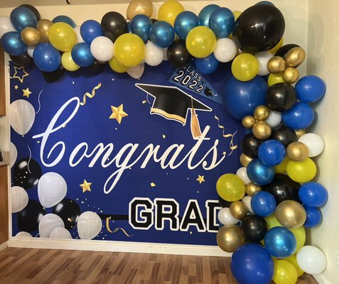 Balloon Garland & Decor - Shantiiz Event Planning were always doing something creative for our customers! Balloon Garland & Decor - Shantiiz Event Planning were always doing something creative for our customers!