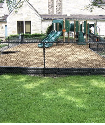 Vinyl Chain Link - A chain link fence is an excellent choice for a fence that will be aesthetically pleasing and versatile. The right fence will offer years of protection, privacy and value. Vinyl Chain Link - A chain link fence is an excellent choice for a fence that will be aesthetically pleasing and versatile. The right fence will offer years of protection, privacy and value.