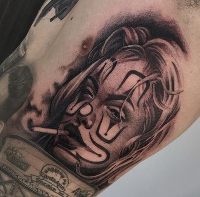Fatt Macc - These tattoos are done by artist Fatt Macc
@fatt_macc Fatt Macc - These tattoos are done by artist Fatt Macc
@fatt_macc
