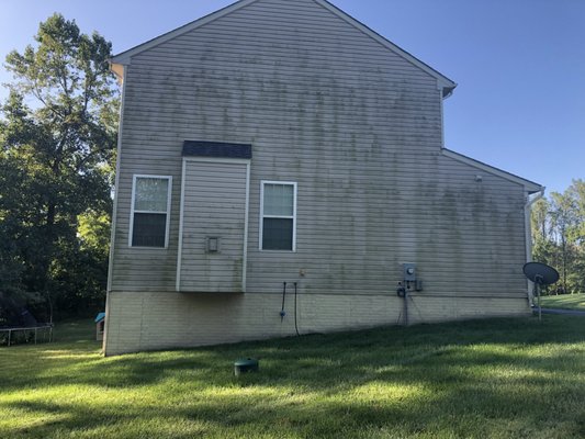 Siding Clean - Soft Wash Certified - Does your home have green on the siding? Concerned about power washing your home? NO WORRIES! East Coast Powerwashing is trained and certified to soft wash your homes' siding. Soft washing eliminated the risk of siding damage including but not limited to holes, scratches, stripes, and more.