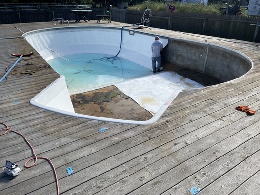 Pool liner replacements - Removing old pool liners, after taking pool measurements. Leveling surface, installing new foam and installing new pool liners. Once water reaches mid level, skimmers, returns and pool light. Last step is to make sure pool has no leaks and everything is done correctly. Pool liner replacements - Removing old pool liners, after taking pool measurements. Leveling surface, installing new foam and installing new pool liners. Once water reaches mid level, skimmers, returns and pool light. Last step is to make sure pool has no leaks and everything is done correctly.