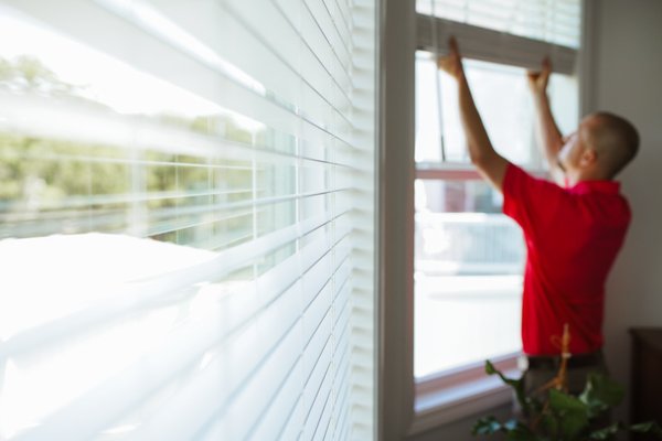 Blinds - The task of purchasing blinds can appear overwhelming due to the countless choices on offer. While online shopping may be budget-friendly and convenient, it might not fulfill your specific requirements. Likewise, large-scale retail stores provide the physical experience of examining various blind styles, facilitating your choice-making process, but often their range is restricted.
For an unbeatable combination of superior quality, customization options, and top-notch customer service, choose Bloomin' Blinds of Nashville, TN. Our main objective is to make your blinds shopping journey easy and satisfying, covering all your window covering needs. Bloomin' Blinds of Nashville, TN specializes in providing bespoke window blinds designed to meet the distinctive needs of homeowners in Hendersonville and Mt. Juliet.
Our qualified team of window treatment consultants is readily available to provide expert guidance, helping you pick the ideal blinds that complement your home and lifestyle. We offer a comprehensive set of services - including no-cost measurements and professional installation - to ensure that your blinds not only fit flawlessly but also accentuate the unique personality of your home. Additionally, we offer a wide range of customization options, enabling you to select everything from the material to the slat size that reflects your personal taste. Blinds - The task of purchasing blinds can appear overwhelming due to the countless choices on offer. While online shopping may be budget-friendly and convenient, it might not fulfill your specific requirements. Likewise, large-scale retail stores provide the physical experience of examining various blind styles, facilitating your choice-making process, but often their range is restricted.
For an unbeatable combination of superior quality, customization options, and top-notch customer service, choose Bloomin' Blinds of Nashville, TN. Our main objective is to make your blinds shopping journey easy and satisfying, covering all your window covering needs. Bloomin' Blinds of Nashville, TN specializes in providing bespoke window blinds designed to meet the distinctive needs of homeowners in Hendersonville and Mt. Juliet.
Our qualified team of window treatment consultants is readily available to provide expert guidance, helping you pick the ideal blinds that complement your home and lifestyle. We offer a comprehensive set of services - including no-cost measurements and professional installation - to ensure that your blinds not only fit flawlessly but also accentuate the unique personality of your home. Additionally, we offer a wide range of customization options, enabling you to select everything from the material to the slat size that reflects your personal taste.